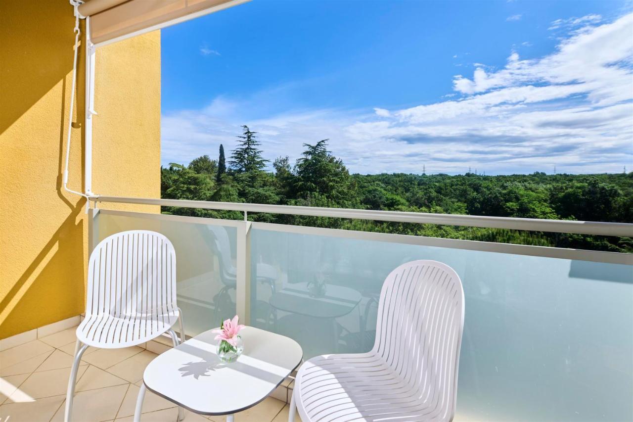Hotel Garden Istra Plava Laguna Умаг Екстериор снимка