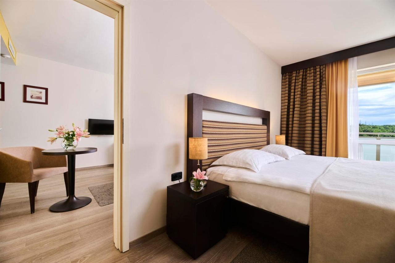 Hotel Garden Istra Plava Laguna Умаг Екстериор снимка