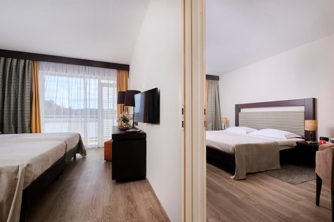 Hotel Garden Istra Plava Laguna Умаг Екстериор снимка
