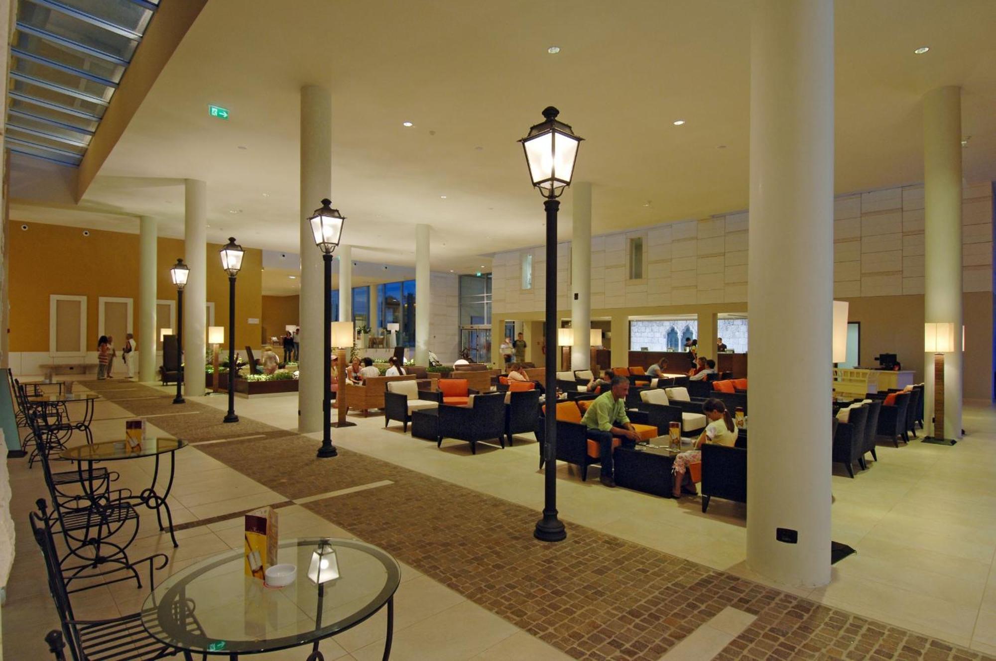 Hotel Garden Istra Plava Laguna Умаг Интериор снимка