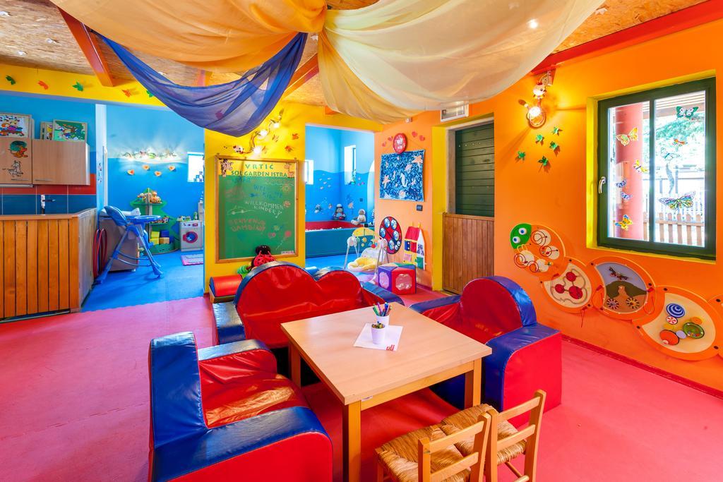 Hotel Garden Istra Plava Laguna Умаг Екстериор снимка